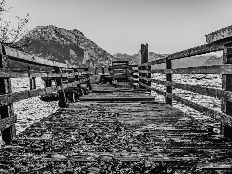 Verfallener Steg Toscanapark Gmunden