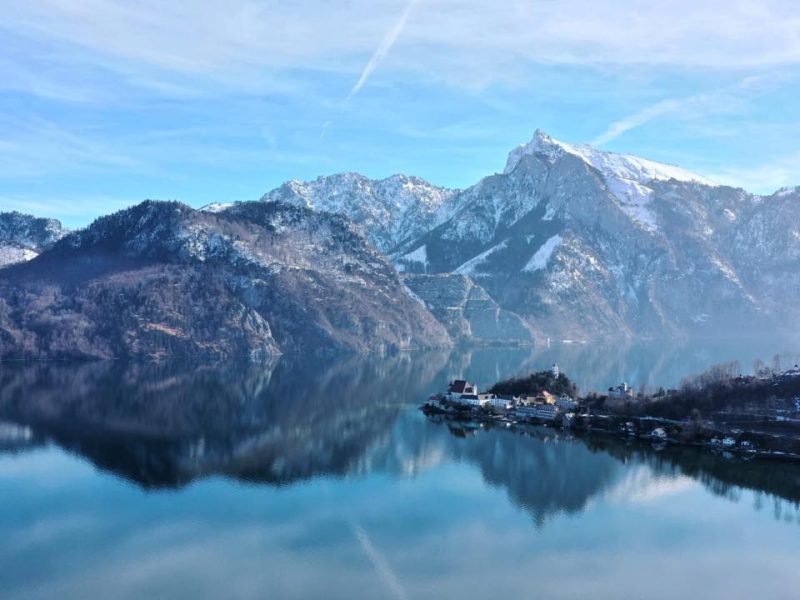 Luftaufnahme Traunkirchen am Traunsee Winter